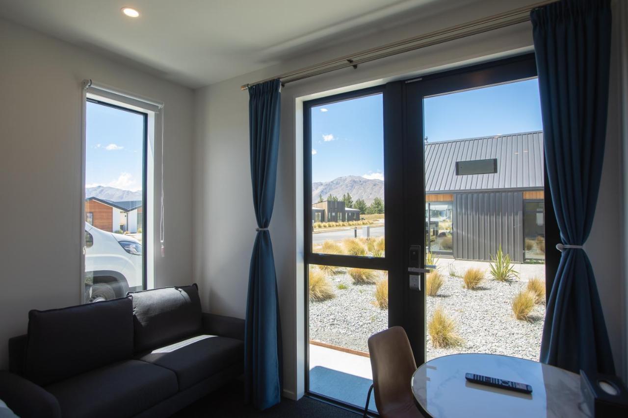 فندق Luminous Tekapo بحيرة تيكابو المظهر الخارجي الصورة